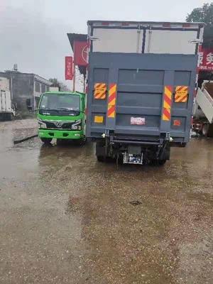 Maakt de vrachtwagen Opgezette Staartlift voor Lading en Goederen leeg