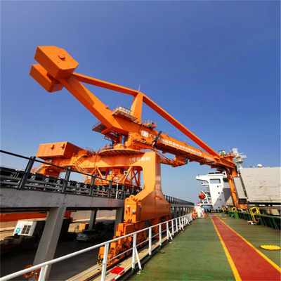 De losinstallatie van het schroefschip bij zeehaventerminal die wordt toegepast